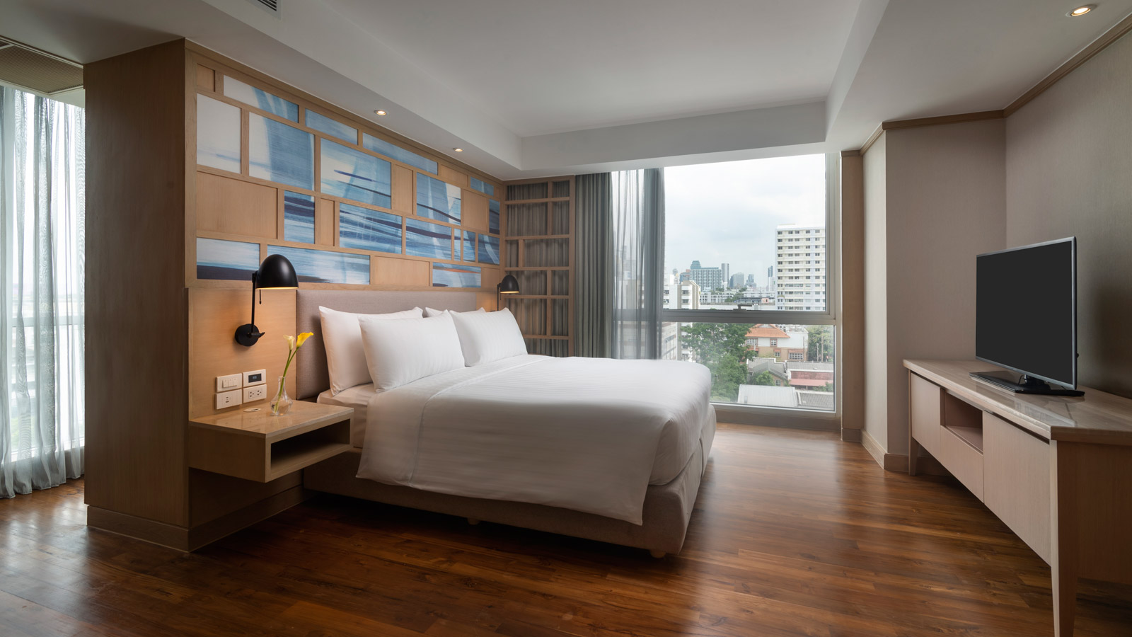 One Bedroom Corner Suite Bedroom -  Shama Petchburi 47 Bangkok
